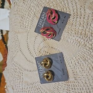 1990s Trifari Gold Infinity Knot and Pink Enamal stud Earrings